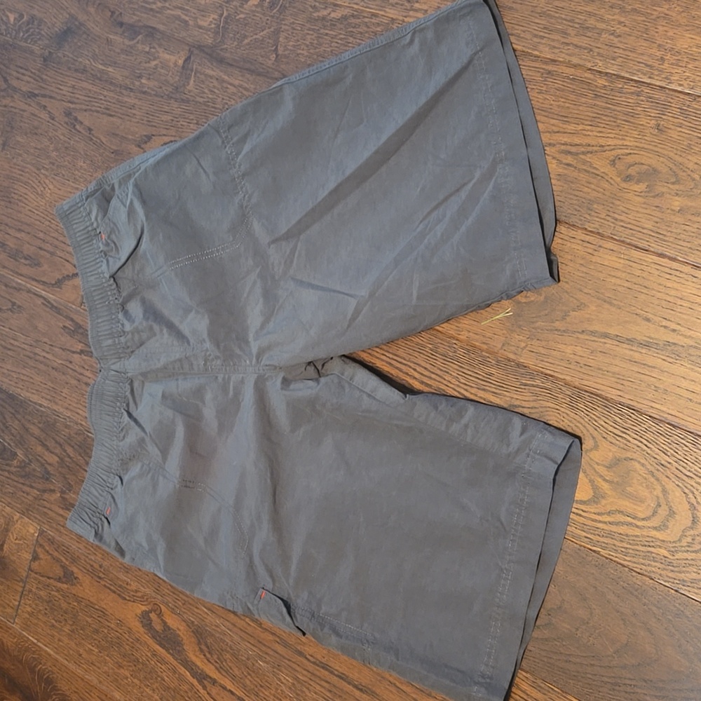 Columbia Cotton Nylon Elastic Waist Boys Cargo Shorts Size XL Grey 10" Inseam